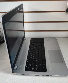 Laptop hp 450g4 core i5 de 7ma generacion memoria 8gb ddr4 ssd 256gb