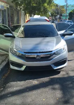 Honda civic aÑo 2017 en santo domingo este