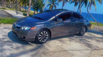 Honda  civic 2010