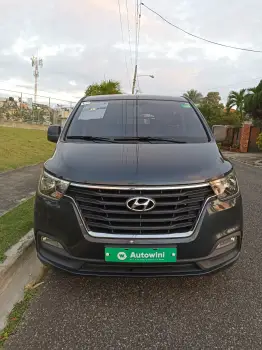 Hyundai gran starex 2019 azul