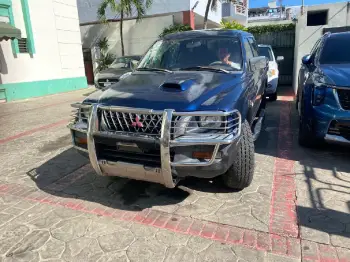 Camioneta mitsubishi l200 2002 mecánica