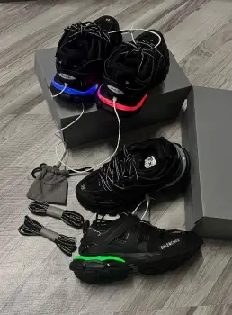 Sneakers tenis teni balenciaga track led triple s ultimately 2025