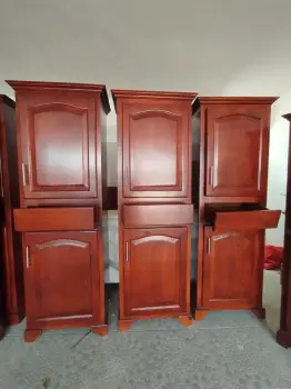 Despensa grande con gavetas