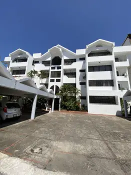 Apartamento en venta en evaristo morales – remodelado elegante y con p