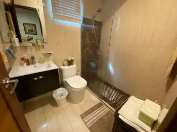 Apartamento de 3 habitaciones en venta en evaristo morales.
