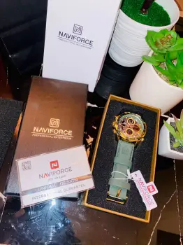 Naviforce curren original y atentico