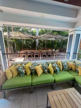 Villa de 5 habitaciones en venta en juan dolió.