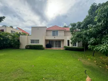 Villa de 3 habitaciones en venta en juan dolió.