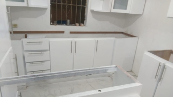 Fabricacion de gabinetes para cocina en madera  blanca