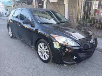 Mazda 3 hatchback 2010 en santo domingo este