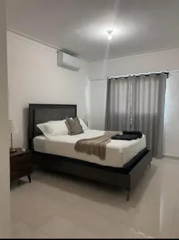 Apartamento de 3 habitaciones en venta en la zona universitaria.