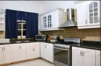 Villa de 4 habitaciones en venta en juan dolió.