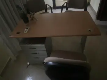 Alquilo consultorio centro médico gascue