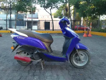 Pasola lead motobison