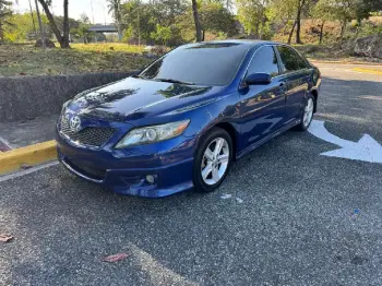 Toyota camry 2010 xle
