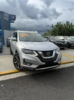 Nissan rogue sv panoramica