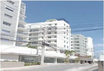 Vendo o alquilo apto 1 hab. amueblado piso 7 boca chica boca del mar i