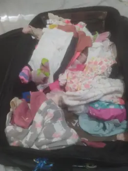 Lote de ropa de bebé niñas más de 10 piezas entre ellas ropa de 0 mese