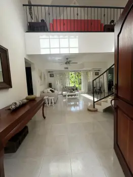 Villa de 4 habitaciones en venta en juan dolió.
