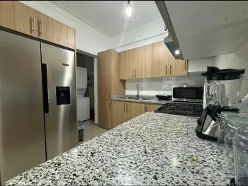 Apartamento con amplia terraza en independencia cerca del malecón – 3
