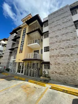 Apartamento de 3 habitaciones en venta en san isidro.