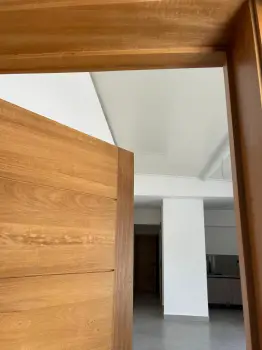 La castellana! zona exclusiva y tranquila  vendo o alquilo apartamento