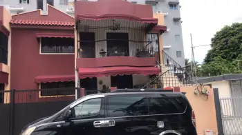 Apartamento con su titulo limpio en villa aura
