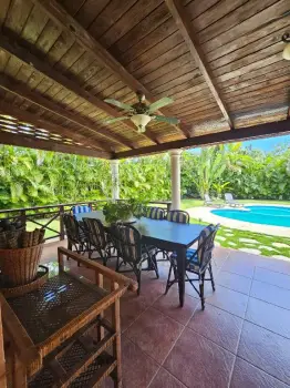 Villa de 4 habitaciones en venta en juan dolió.