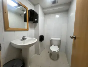 Disponible local comercial en piantini