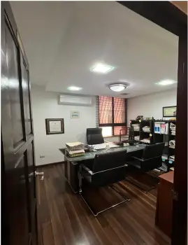Alquilo local de oficinas en ensanche naco 74 mts.2 3er. nivel