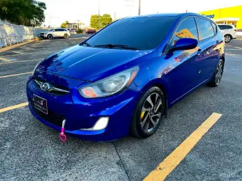 Hyundai accent hatchback 2014
