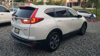 Honda cr-v  ex 44 2017 en su lata de salsa  84 mil millas originales 1