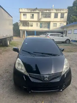 Vendo  honda fit 2013
