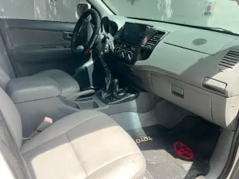 Toyota hilux  2008