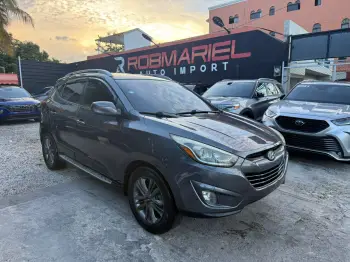 Hyundai tucson se 2015 gris