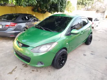 Mazda demio 2010
