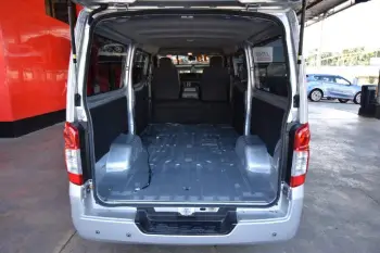 Nissan nv 350 caravan 2019