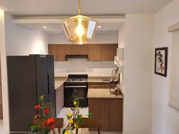 Apartamento de 3 habitaciones en venta en las americas.