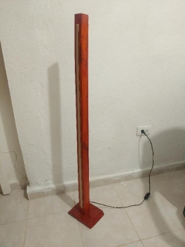 Lampara minimalista en madera en santo domingo este