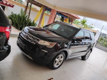 Ford explorer 2018  en la vega
