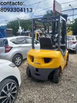 Montacarga komatsu 2.5t 2014 diesel