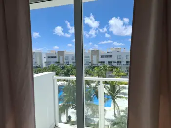 Vendo hermoso pent-house en residencial las olas en playa nueva romana