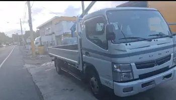Vendo de oportunidad camion mitsubishi 2014