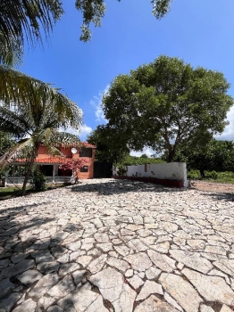 Villa en san cristóbal la colonia