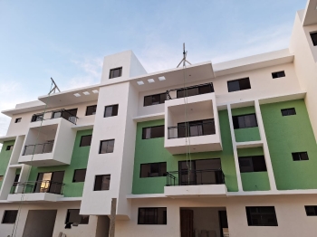 Apartamento de 3 habitaciones en venta en la av. hípica.