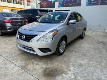 Nissan versa sv