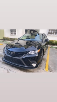 Vendo toyota camry se 2020 unico dueño!!