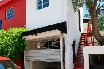 Casa en renta para negocio – jardines metropolitanos santiago r.d.  ex