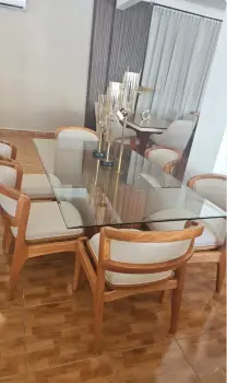 Juego de comedor en caoba de 6 sillas moderno