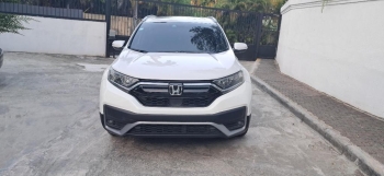 Vendo crv ex americana en 32000 dólares mas info 1 829 761-1813